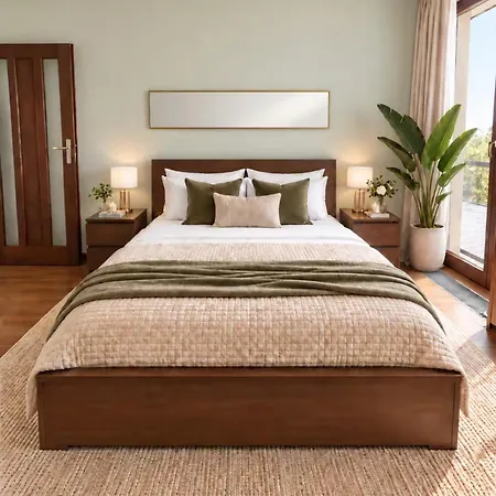 130sqm Beautiful Old Town Classy Bright Apartament